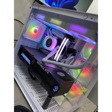 PC Gamer P37 - Core Ultra 9 285K - 32Go DDR5 - 2To SSD - RTX5080 - Win11